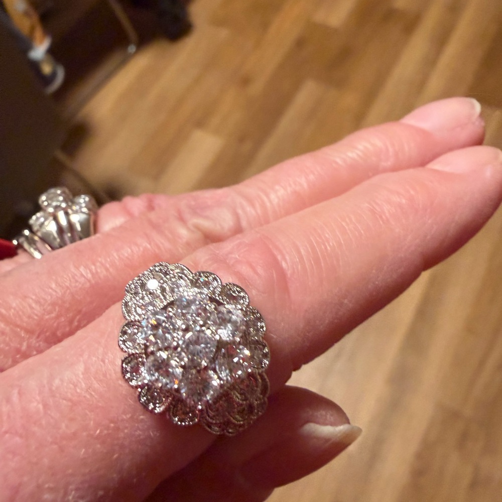 Elegant Sterling Silver mossinite Floral Ring